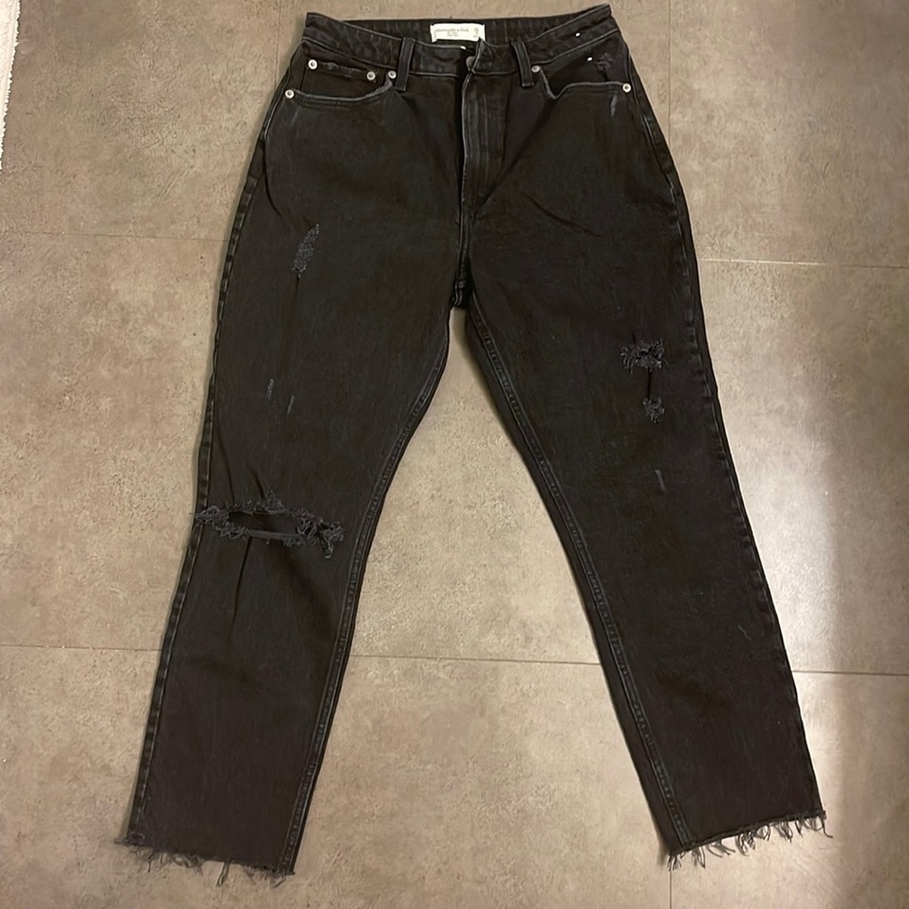 Abercrombie & Fitch curve love high rise mom jeans
